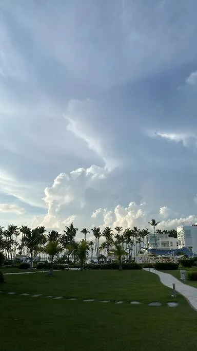 Impresionante Villa En Playa Nueva Romana La Romana